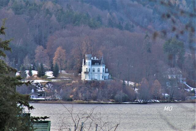 Weiße Villa am Wörthersee, Schloss Reifnitz