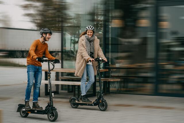 Für Elektro-Scooter-Fahrer gelten grundsärtlich dieselben Vorschriften wie für E-Bike- und Fahrradfahrer. | Foto: ÖAMTC/Viktor Schwenk 