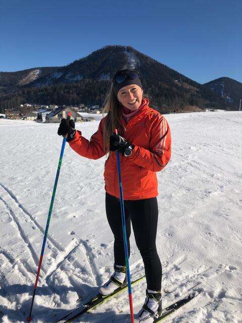 Karin Pichler von Nordic Fun ist Expertin beim Langlaufen.