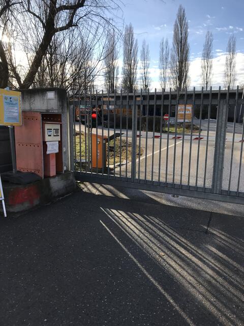 Der Eingang zum Badener Bauhof.