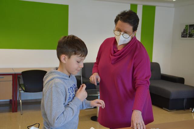 Regelmäßige Corona-Schnelltests sind derzeit Bedingung damit die Schüler am Präsenzunterricht in den Schulen teilnehmen können.