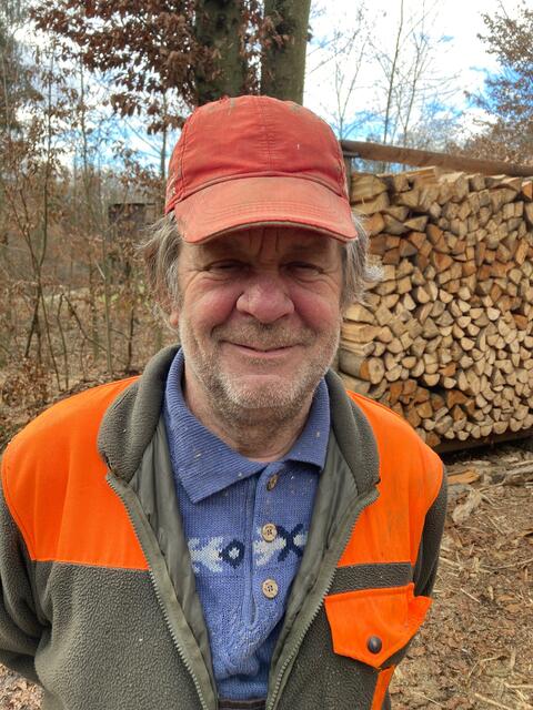 Alfred Pucher arbeitet gerne im Wald