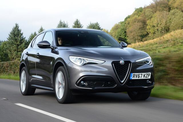 Der Alfa Rome Stelvio und viele andere Modelle stehen bei Eisner Auto am Südring in Klagenfurt bereit