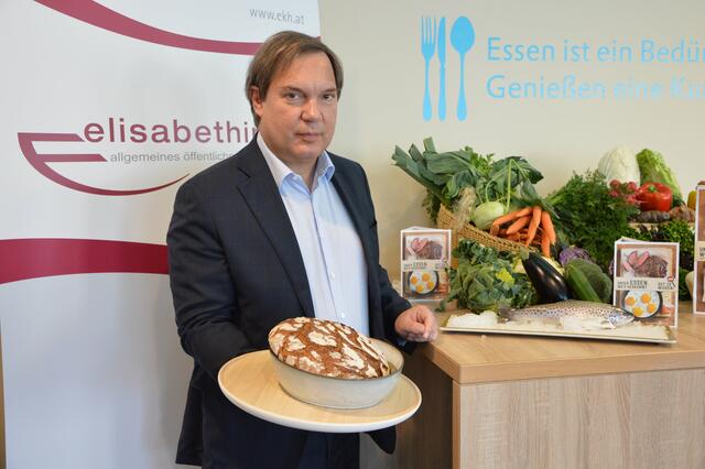Michael Steiner, Geschäftsführer des Krankenhauses der Elisabethinen Klagenfurt, setzt nun auf Transparenz bei der Lebensmittelherkunft. | Foto: EKH