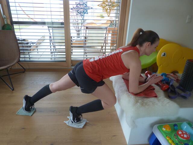 Trainingsübungen mit Haushaltsutensilien leicht gemacht