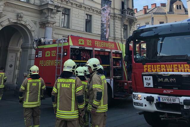 Einsatzfähig trotz Erkrankungen: Corona-Cluster bei der Grazer Berufsfeuerwehr. | Foto: Stadt Graz/Schleich