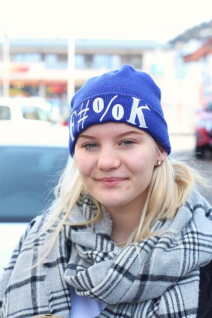 Lara aus Thomatal:
Finde es schade, wir Junge können nichts unternehmen, man kann sich nicht treffen. Eine Öffnung würde die allgemeine Stimmung erheblich verbessern. 