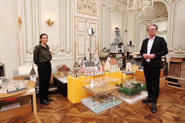 Die Vorfreude auf die "Steiermark Schau" steigt: Bettina Habsburg-Lothringen und Landesrat Christopher Drexler. | Foto: Universalmuseum Joanneum/J.J. Kucek