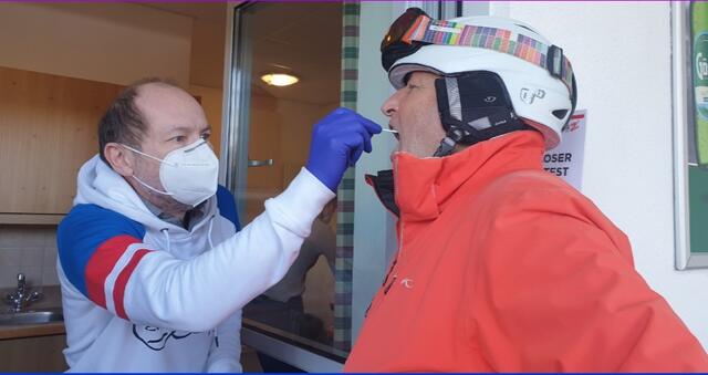 Im Skigebiet Ehrwalder Almbahn konnten sich die Wintersportler direkt an der Talstation kostenlos testen lassen. | Foto: privat