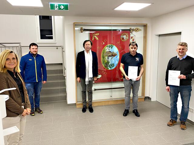 Kommandanten der Stadtfeuerwehr Pinkafeld gewählt: Brigitte Novosel, ABI Michael Halwachs, Bgm. Kurt Maczek, Kmdt HBI Kurt Tripamer und KmdtStv OBI Christian Ulreich