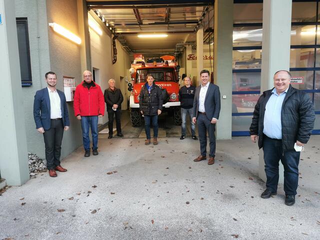 Große Freude herrschte bei den St. Georgener Florianis über die Gutscheinübergabe.