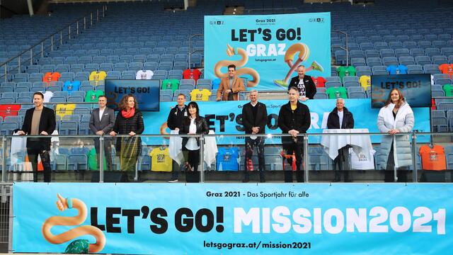 Vorfreude auf das Sportjahr: Franco Foda, Christian Jauk, Nora Schmid, Markus Pichler, Natalija Cokic, Philipp Knefz, Harald Winkler, Kurt Hohensinner, Thomas Rajakovics, Franz Küberl, Caroline Pilhatsch (v.l.) | Foto: GEPA