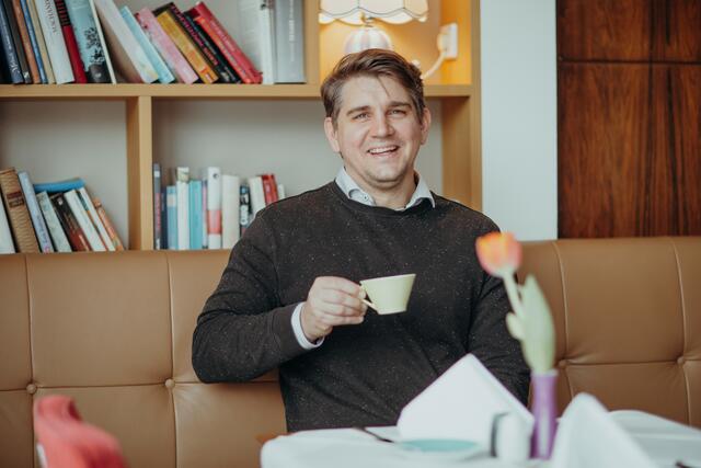 Axel Nemetz hat während der Corona-Zeit in seinem Hotel Büroräume angeboten.  | Foto: Ines Androsevic