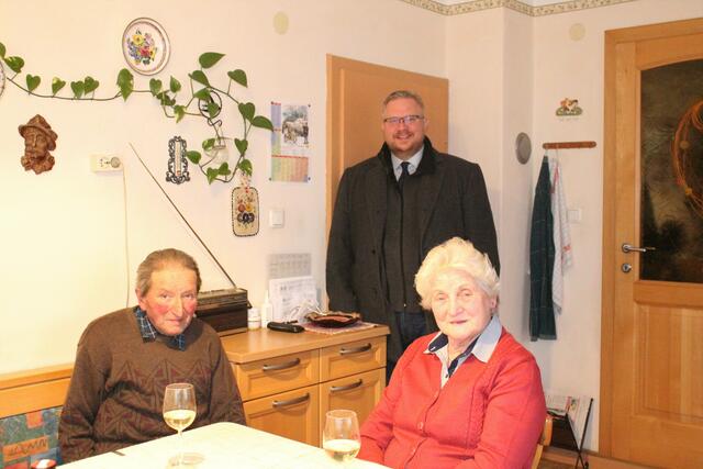 Josef und Elfriede Kaiblinger und Bürgermeister Michael Göschelbauer