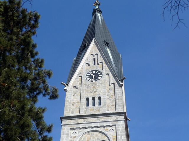 In der Herz-Jesu-Kirche in Wels wird eine Gedenkfeier für im Spital Verstorbene abgehalten. | Foto: Hutterer