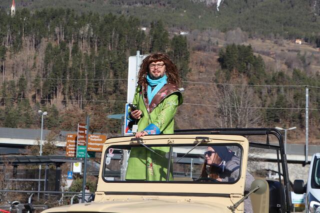 Unterwegs war Pvroni mit "ihrer Nichte" Verena Maier aus Imst, die ihren Jeep zur Verfügung stellte.