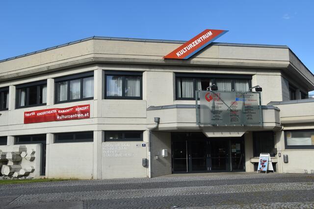 Entweder - oder. Das Land will nur die Sanierung des Kulturzentrums ...