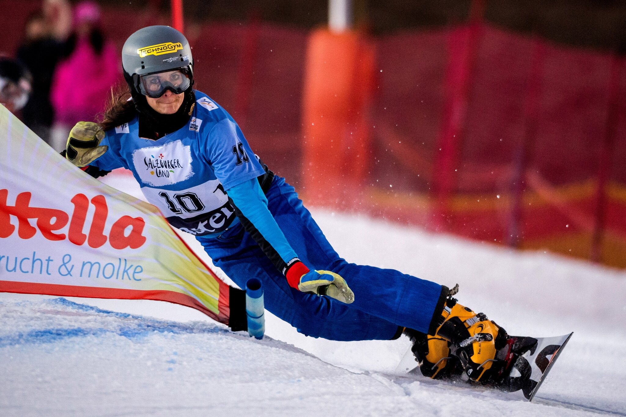 Am 1. und 2. März Julia Dujmovits bei der SnowboardWM in Rogla dabei