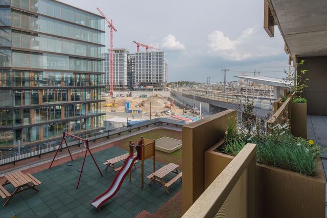 Die Wohnungen im Quartier Belvedere bieten spannende Lösungen – etwa einen Spielplatz auf der Terrasse.