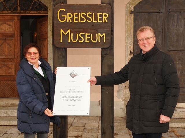 Greißlermuseum Thörl-Maglern: Diana Erat und Vizebürgermeister Reinhard Antolitsch | Foto: Robert Heuberger