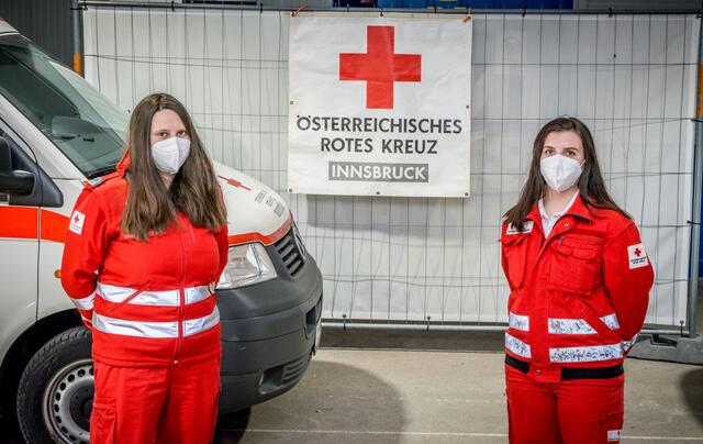 Theresa Unterweger und Lisa-Marie Wille erzählen über den Alltag in der Screeningstraße.