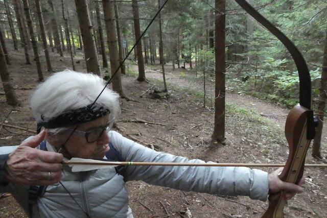 Mit 83 jahren und mit Stirnband geht alles!