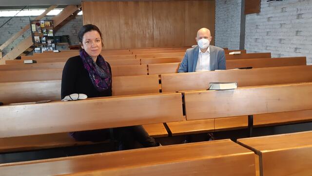 Wiens Superintendent Matthias Geist und seine Interviewerin, Glaubenskirchen-Pfarrerin Anna Kampl