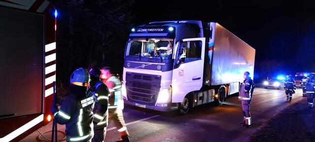 Mehr als 1,6 Promille hatte der Lenker eines Lkw im Blut als dieser in Kirchbichl am 28. Februar aus dem Verkehr gezogen wurde.   | Foto: ZOOM.Tirol 