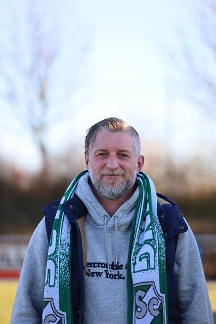 Markus Gumpesberger hängt mit zarten 40 Jahren die Fußball- und Handschuhe als Hörsching-Kapitän an den Nagel.