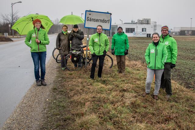 Marianne Aschenbrenner, Margot Linke, Rupert Lenhart, Helmut Stachowetz-Axmann, Günter Schweitzer, Beate & Jürgen Kainz.