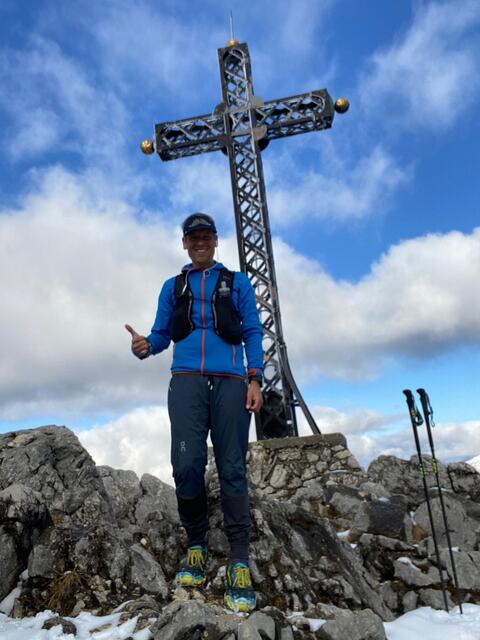 Timo Vogel bei einem seiner 57 Gipfelsiege auf dem Ischler Hausberg.