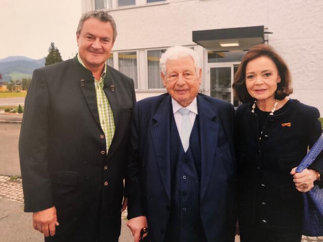 BRV Michael Leitner mit Günter Bauknecht und dessen Gattin. | Foto: KK