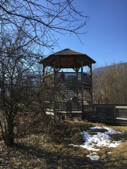 Der Aussichtturm wird besonders gerne von den Kindern benutzt um die wunderbare Natur von oben zu betrachten.