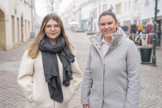 Lejla Visnjic, Vorsitzende der SJ Burgenland mit Anna-Sophie Prünner, der neuen Landessekretärin der SJ Burgenland.