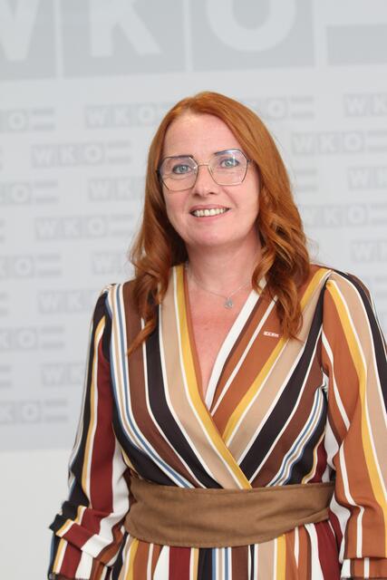 "Burgenlands Frauen sind top ausgebildet, stehen fest im Erwerbsleben und meistern oft den sehr schwierigen Spagat zwischen Job und Familie“, so Rita Schermann, Bezirksvorsitzende von Frau in der Wirtschaft im Bezirk Oberpullendorf.