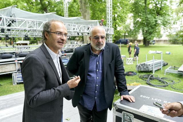 Veranstalter Georg Hoanzl und Michael Niavarani (v.l.) sorgen auch heuer für Open-Air-Kultur im Belvedere.