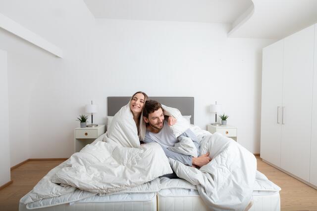 Erholsamer, tiefer und entspannter und Schlaf wirkt sich direkt und nachhaltig auf das Wohlbefinden, die Gesundheit und der Vitalität aus. | Foto: Apadoro