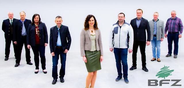 BFZ-Vorstandsteam (von links): Sigmund Friesenecker (Rainbach), Leopold Lengauer (Grünbach), Gerda Lengauer (Grünbach), Reinhard Holzer (Schönau), Viktoria Jachs-Kastler (Leopoldschlag), Christian Pirklbauer (Grünbach), Andreas Jahn (Grünbach), Johannes Wiesinger (Bad Zell) und Gerhard Ehrensperger (Kefermarkt).