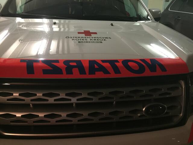 Bei einem Verkehrsunfall kurz vor Mittersill wurden zwei Personen verletzt.