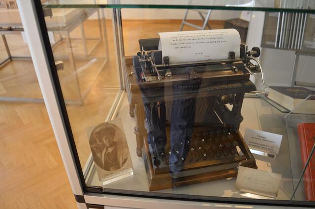 Diese Schreibmaschine hatte eine prominente Besitzerin: Bertha von Suttner.