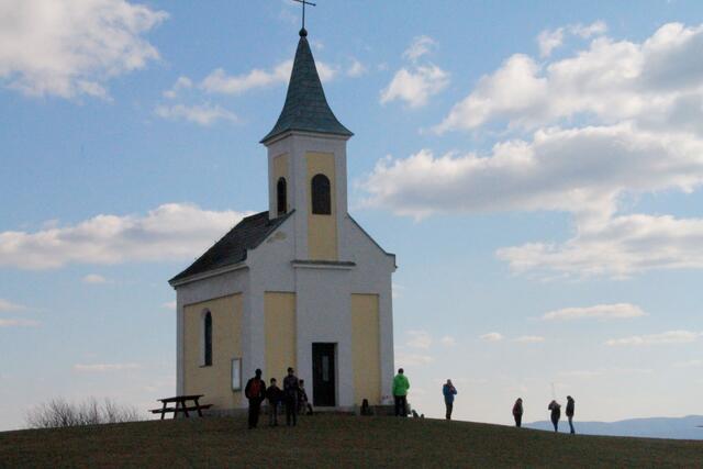 Der Michelberg war lange Zeit eine Kultstätte. An der Stelle der im Jahr 1867 errichteten Kapelle stand nachgewiesen schon im neunten Jahrhundert die Michaelskirche, welche lange ein beliebtes Wallfahrtsziel war und 1783 abgebrochen wurde.