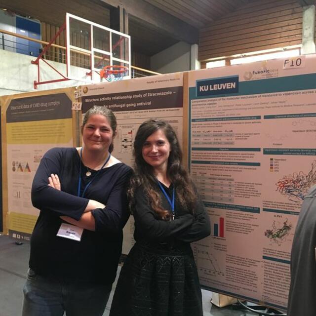 Lisa Bauer (links) forscht an Covid 19