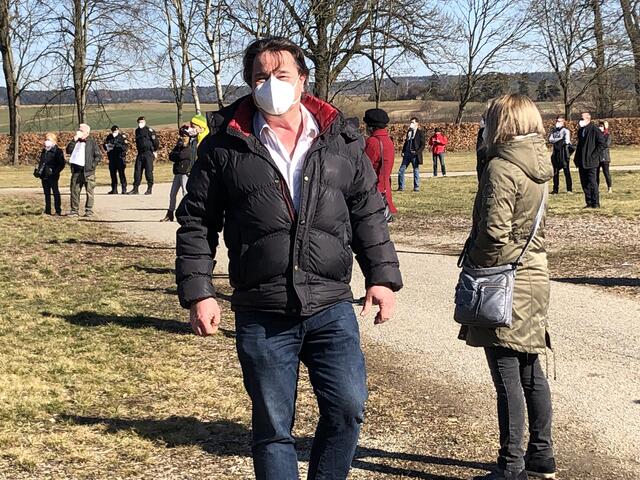 Einer der ca. 60 Teilnehmer, FPÖ-Bezirkschef, GR Klemens Kofler