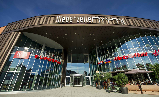 Schwanthaler Zehner gibt's beim Besucher-Service in der Weberzeile Ried. | Foto: Weberzeile/SES