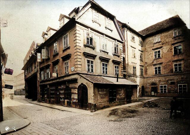 Ende des 19. Jahrhunderts schloss der Bau auf der rechten Bildseite die Schmiedgasse als Sackstraße ab. | Foto: KK/Kubinzky