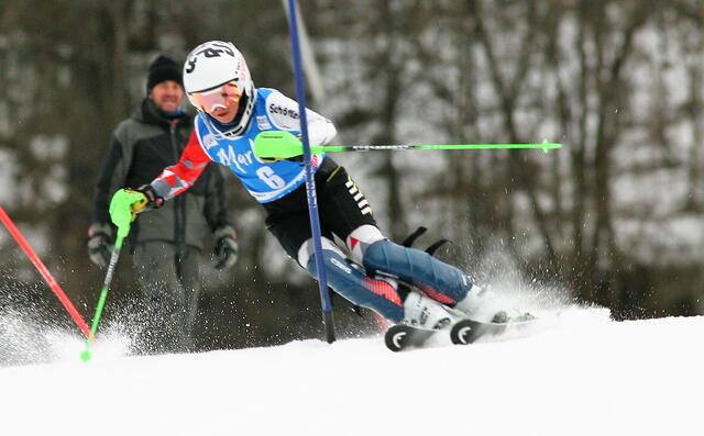 Die KaderläuferInnen des TSV Bezirk Landeck beim Training in der Riefe. | Foto: Toni Zangerl