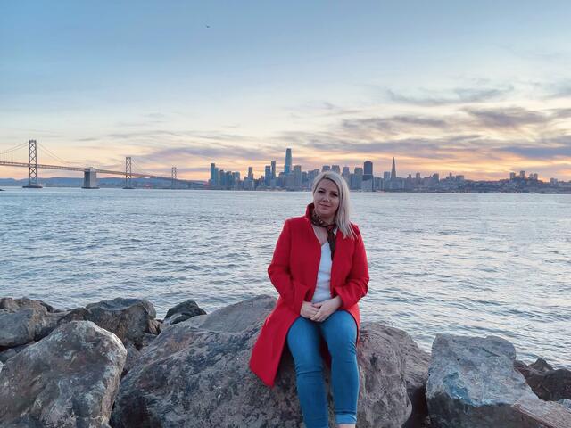 Silke English vor der Skyline von San Francisco.  | Foto: Foto: KK 