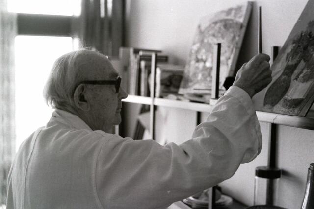 Der burgenländische Maler Rudolf Klaudus malt als Gast des Neumarkter Kulturvereines in den Neumarkter Arbeitsräumen | Foto: Eduard Sauerzopf und  Peter Sattler