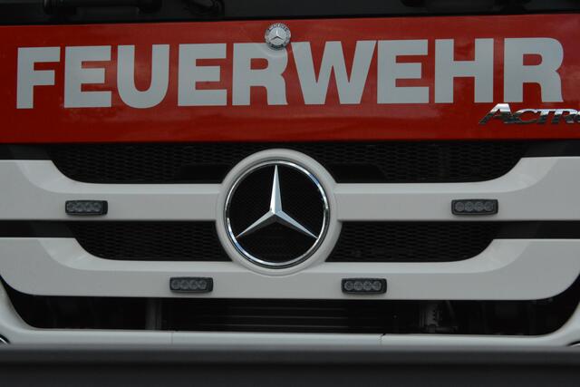 Die Feuerwehr Landscha rückte heute Früh zu einem Verkehrsunfall aus, um ein verunfalltes Auto zu bergen. | Foto: Hofmüller