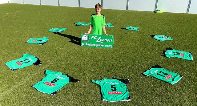 Luca Morgenstern ist zurück am grünen Rasen. Er spielt in der U13, U14 und U15 des FC Lendorf.  | Foto: Dokter